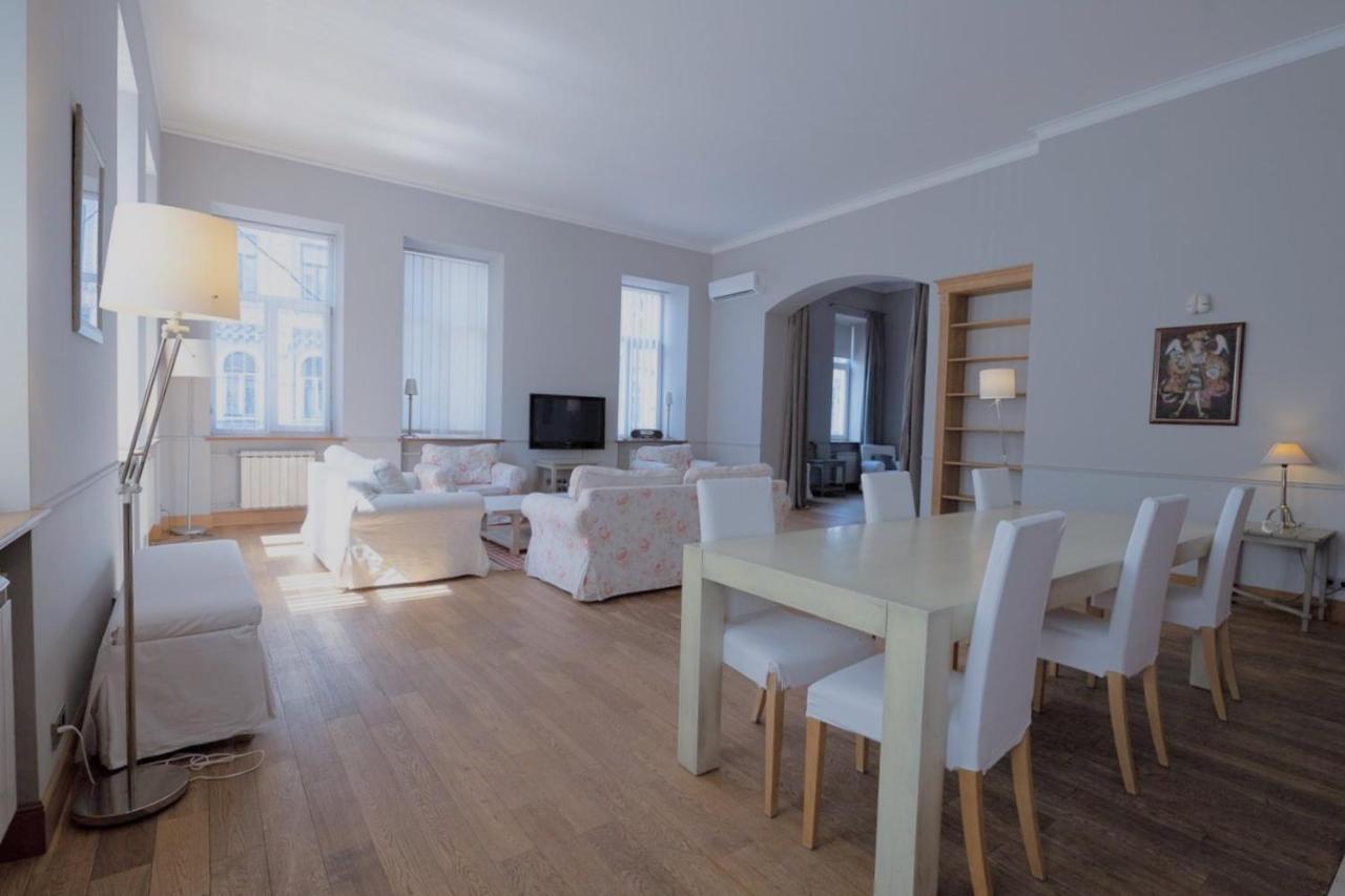 Great 144 Sq.M. Apartment In The Center Of Kiev Extérieur photo