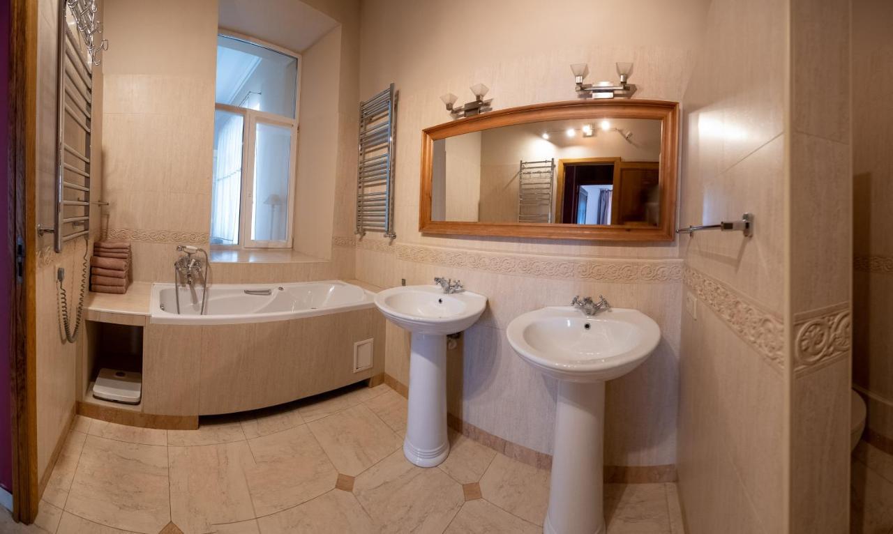 Great 144 Sq.M. Apartment In The Center Of Kiev Extérieur photo